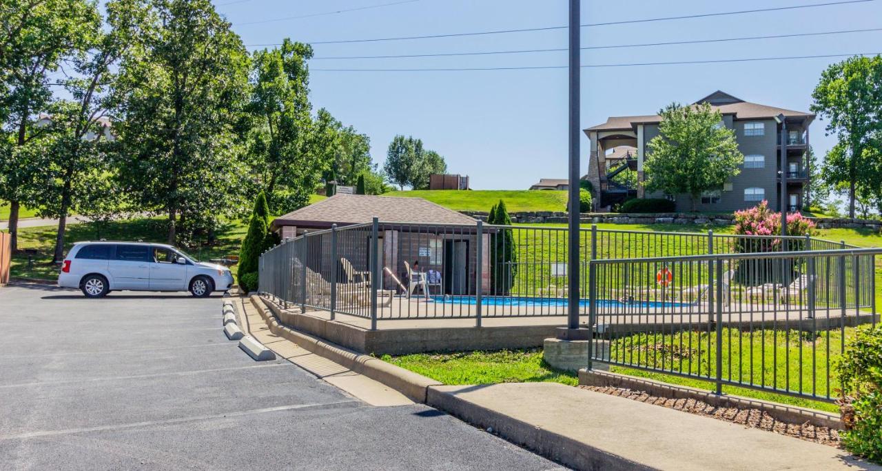 בראנסון Pools Sleeps 10 Close To 76 Silver Dollar City 0502 מראה חיצוני תמונה