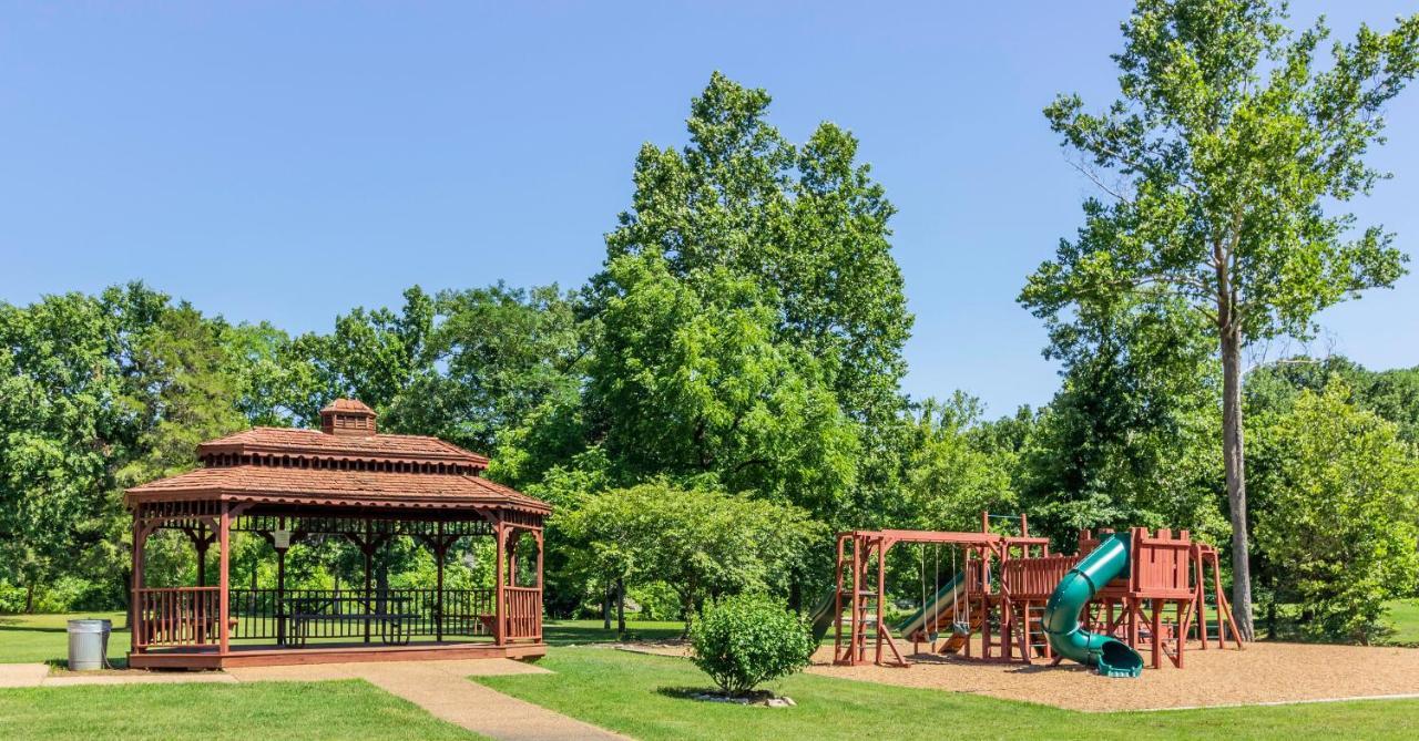 בראנסון Pools Sleeps 10 Close To 76 Silver Dollar City 0502 מראה חיצוני תמונה